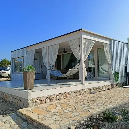 Buqez Resort, 51 Vakantiehuis Drage