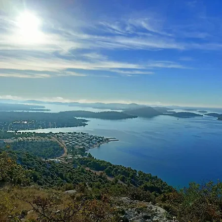 Buqez Resort, 51 * Drage
